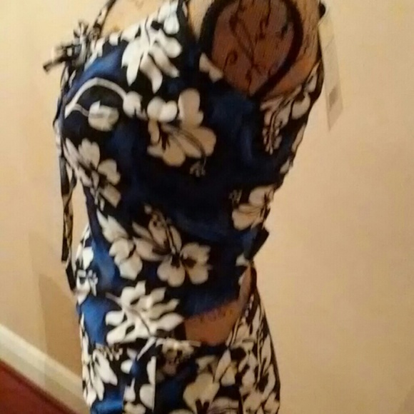 Tiki Palm 2 pc Wrap Around Skirt Set - Picture 3 of 4